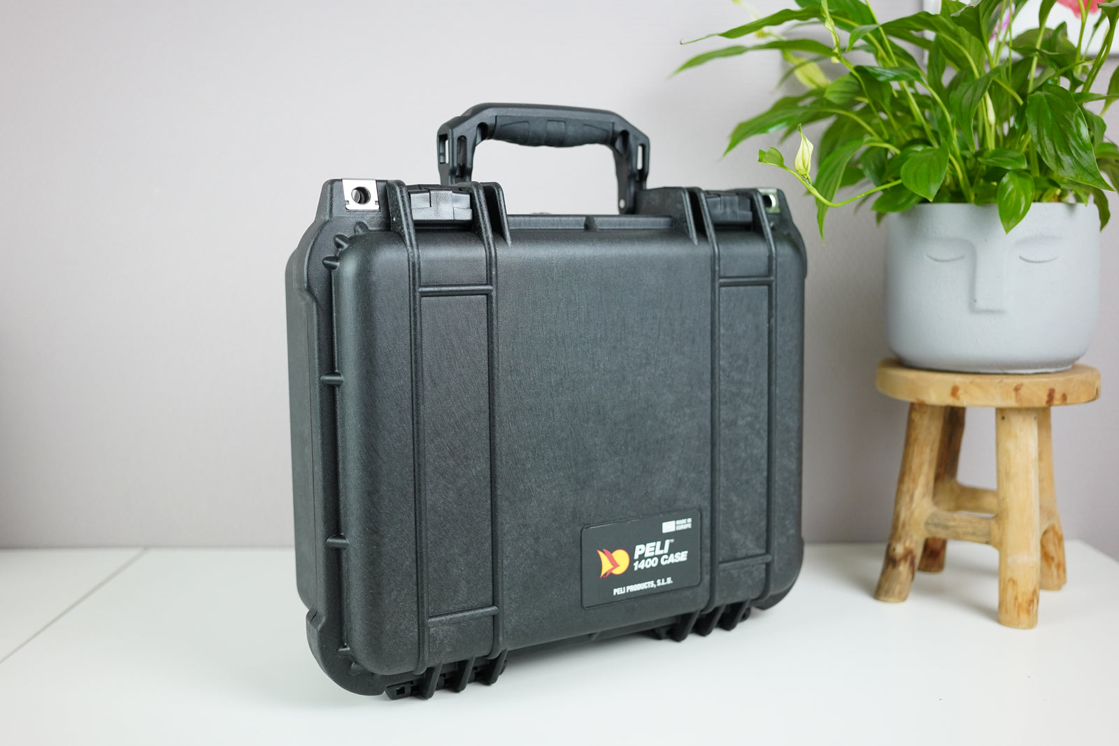 フリマ　FR10＋ケース＋プレスト(01）＋CC(01） MONOCHROMEWatches-PeliCase-