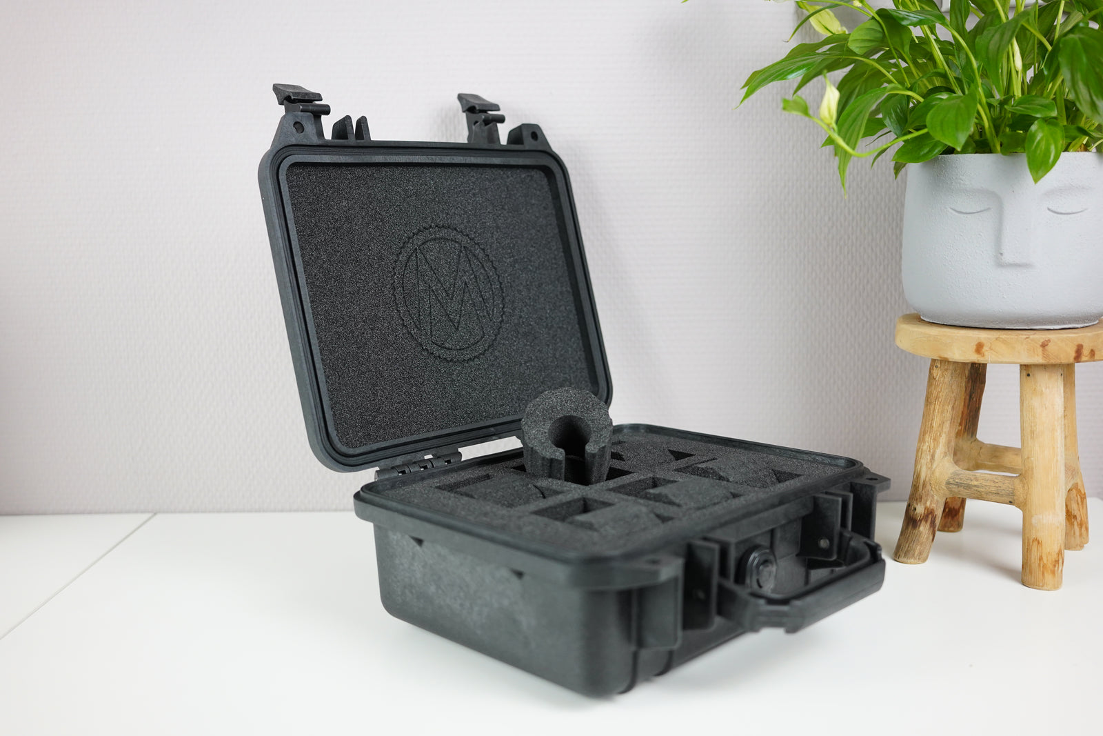 Monochrome - Peli - Watch Case 6 - Black – Monochrome Shop